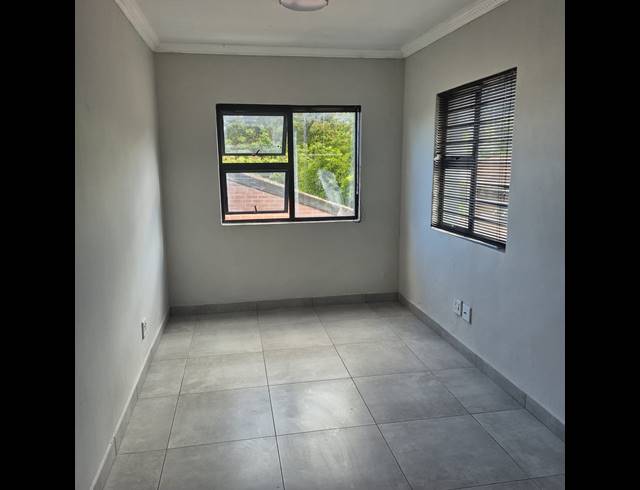 1 BEDROOM FLAT TO LET IN MONTCLAIR